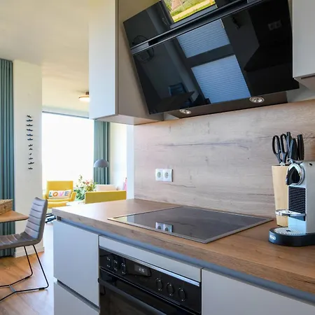 Lykke – Traumhafte Mit Garten Und Meerblick In Erster Reihe! Apartment